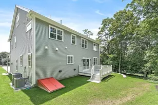 26 Flagg St, Woburn, MA 01801 - Photo 3