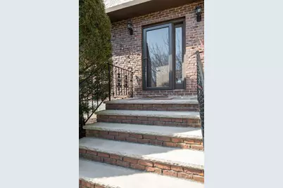 31 Tamarock Ter, Stoneham, MA 02180 - Photo 3