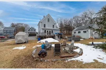 9 Hickory St, Gloucester, MA 01930 - Photo 9