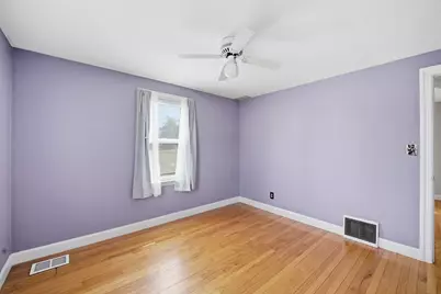 66 Thornton St, Springfield, MA 01104 - Photo 13