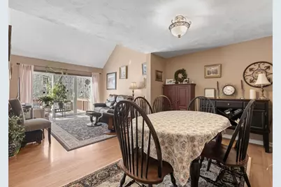 22 Barker Square Dr #22, Pembroke, MA 02359 - Photo 9