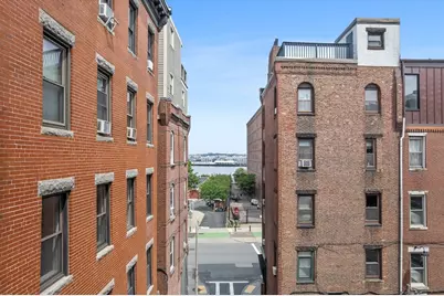 16 Foster St #7, Boston, MA 02109 - Photo 13