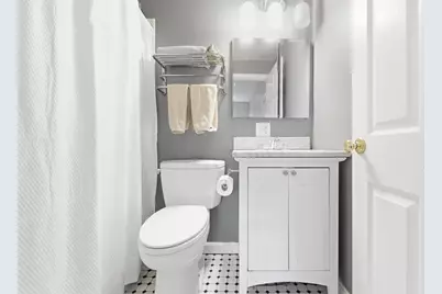 16 Foster St #7, Boston, MA 02109 - Photo 9