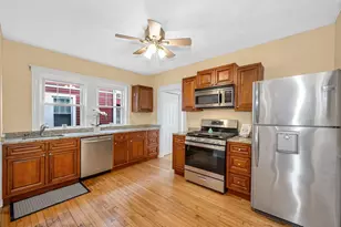 12 Metcalf St, Medford, MA 02155 - Photo 31