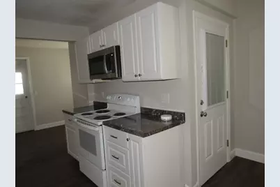 19 Chapman St #2nd Floor, Dracut, MA 01826 - Photo 3