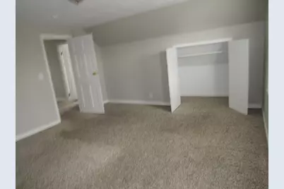 19 Chapman St #2nd Floor, Dracut, MA 01826 - Photo 25