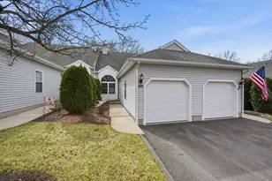 166 Brookfield Ln, Agawam, MA 01001 - Photo 1