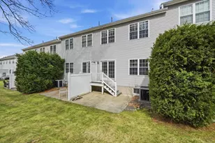 166 Brookfield Ln, Agawam, MA 01001 - Photo 25