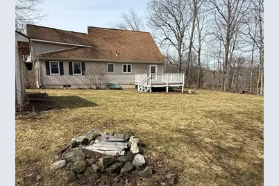 9 Dana Hl, Belchertown, MA 01007 - Photo 5