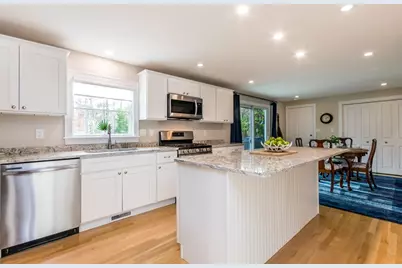 183 Simons Narrows Rd, Mashpee, MA 02649 - Photo 11