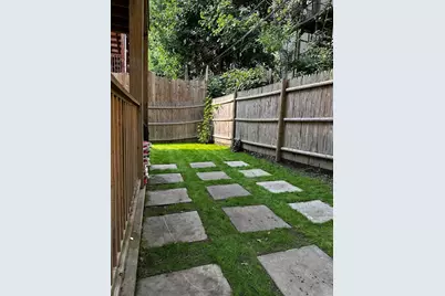 101 Draper St #2, Boston, MA 02122 - Photo 17