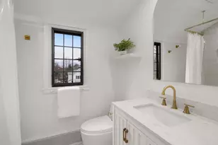 147 Mt Vernon St, Dedham, MA 02026 - Photo 31