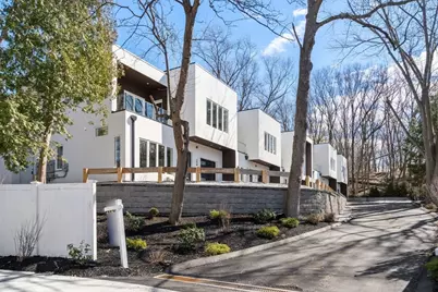 24 Wilson Cir #24, Newton, MA 02461 - Photo 15