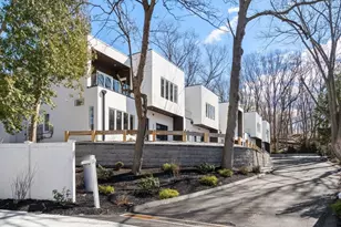 24 Wilson Cir, Newton, MA 02461 - Photo 15