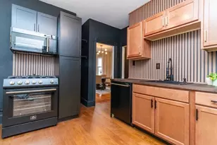 8 Springgarden, Boston, MA 02125 - Photo 7