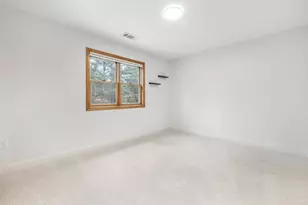 10 Alden St, Ludlow, MA 01056 - Photo 25