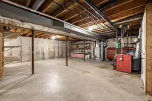 10 Alden St, Ludlow, MA 01056 - Photo 37