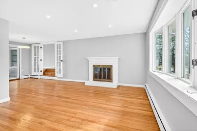 19 Sahlin Cir, Franklin, MA 02038 - Photo 7