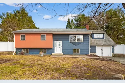 19 Sahlin Cir, Franklin, MA 02038 - Photo 1
