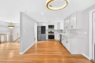 19 Sahlin Cir, Franklin, MA 02038 - Photo 17