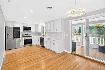 19 Sahlin Cir, Franklin, MA 02038 - Photo 15