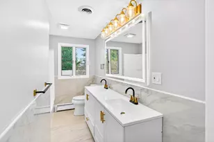 19 Sahlin Cir, Franklin, MA 02038 - Photo 19