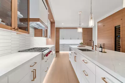 45 Temple St #312, Boston, MA 02114 - Photo 5