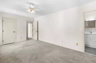 611 Watertown St, Newton, MA 02460 - Photo 15