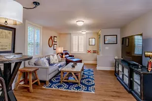 53 Raymond St, Manchester by the Sea, MA 01944 - Photo 17