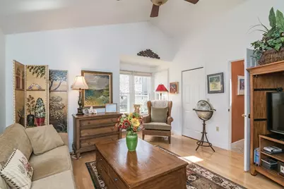 60 Amity Place #60, Amherst, MA 01002 - Photo 17