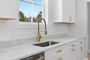 66 Parish Rd, Georgetown, MA 01833 - Photo 7