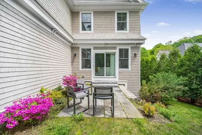 7 Bemis Rd, Wellesley, MA 02481 - Photo 3