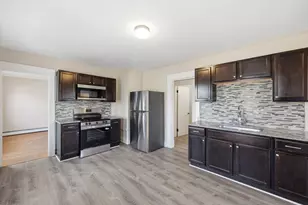 28-30 Cherrelyn St, Springfield, MA 01104 - Photo 17