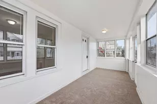 28-30 Cherrelyn St, Springfield, MA 01104 - Photo 3