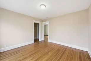 28-30 Cherrelyn St, Springfield, MA 01104 - Photo 11