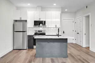 63 Belgrade Ave, Boston, MA 02131 - Photo 9