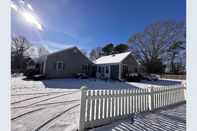 54 Old Main St, Yarmouth, MA 02664 - Photo 3