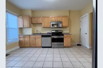 68 Elm St #B, Marlborough, MA 01752 - Photo 3