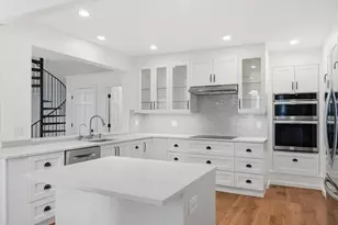 2 Prince Pl, Newburyport, MA 01950 - Photo 7