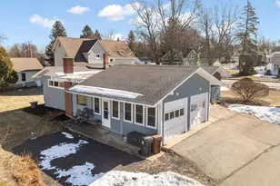 212 Monument St, Haverhill, MA 01832 - Photo 3