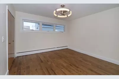 212 Monument St, Haverhill, MA 01832 - Photo 17