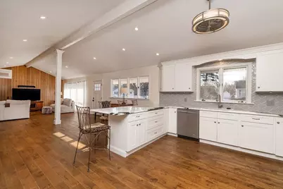 212 Monument St, Haverhill, MA 01832 - Photo 5