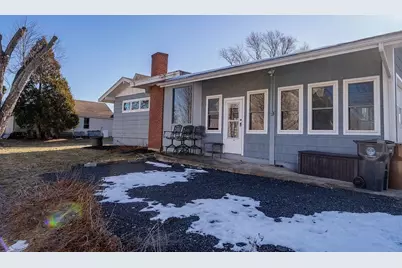 212 Monument St, Haverhill, MA 01832 - Photo 23