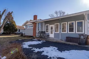 212 Monument St, Haverhill, MA 01832 - Photo 23