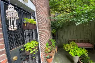 29 Myrtle St, Boston, MA 02114 - Photo 9