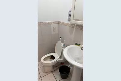 569 Main St #2, Barnstable, MA 02601 - Photo 5