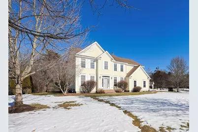 1 Honeysuckle Cir, Hopkinton, MA 01748 - Photo 3