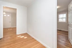 203 College Farm Rd, Waltham, MA 02452 - Photo 11