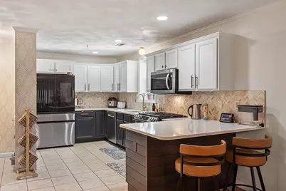 18 Dale St #6H, Andover, MA 01810 - Photo 3