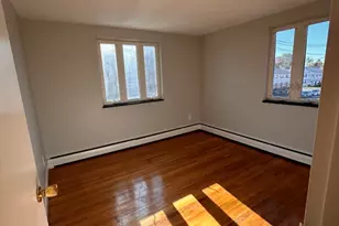 133 Warren St, Watertown, MA 02472 - Photo 5